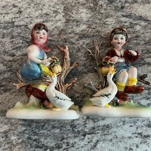 Vintage Arnart Creations 1960's Apple Blossom Time Girl & Boy Figurine Set GUC